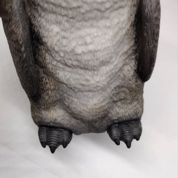 Lenox Vintage 1994 Fine Porcelain Emperor Penguin Chick - Picture 8 of 11